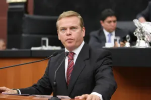 Siempre no: Jueza federal niega orden de captura contra Escobar