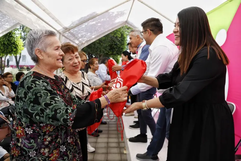 smdif-pue-oxxo-taller-cortes-adultos-mayores
