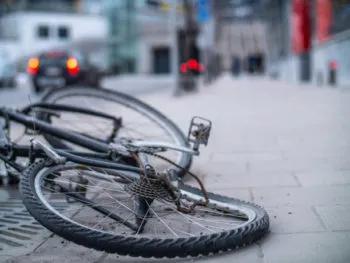 Fallece ciclista tras caída en la junta auxiliar de San Lucas Nextetelco