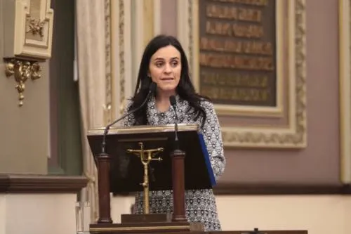 Presentan a la LX Legislatura iniciativa para crear el Instituto Municipal de la Mujer en el estado