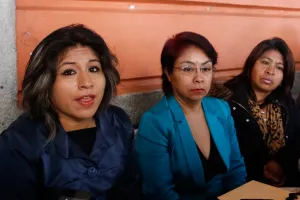 Valida Basave candidatura de Roxana Luna por la mini