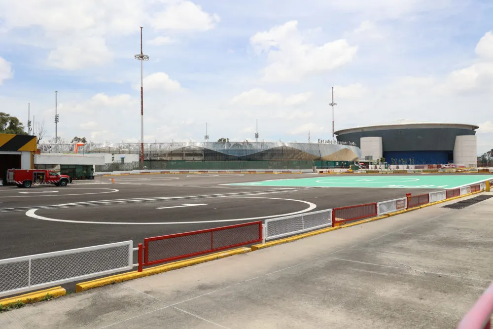 Hangar y el helipuerto estatal