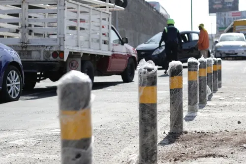 Suspenderán colocación de bolardos y macetas hasta hacer una consulta