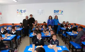 SMDIF entrega dos desayunadores escolares más en Puebla