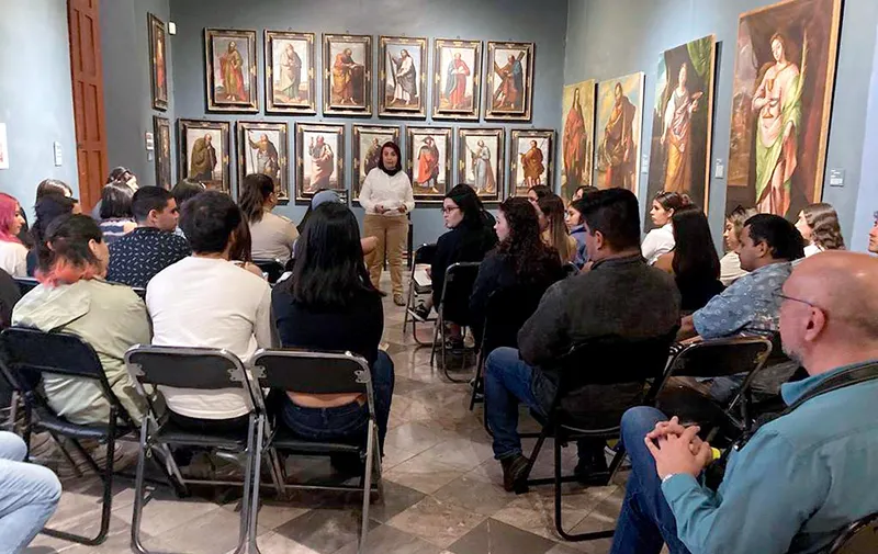 buap-alumnos-iteso-casa-de-los-munecos