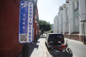 Analiza Ayuntamiento instalación de parquímetros en el barrio de Santiago: Infraestructura