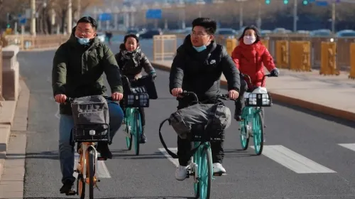 China detecta seis nuevos contagios locales entre los 17 casos registrados de COVID-19