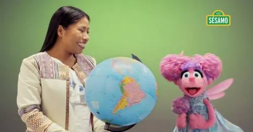 Yalitza Aparicio motiva a las niñas a creer en sí mismas en el Día Internacional de la Mujer