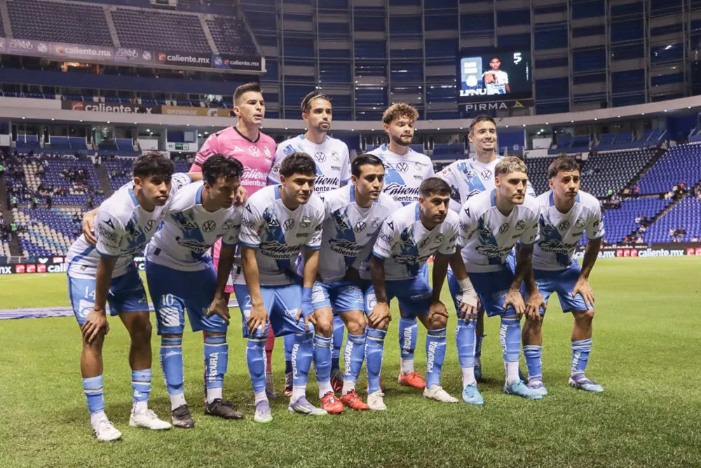 Club Puebla separa a seis jugadores por indisciplina tras asistir a table dance
