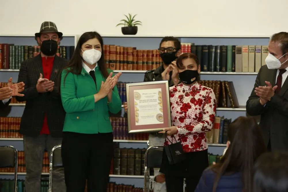 Ayuntamiento de Puebla entrega el Premio Municipal de Arte y Cultura