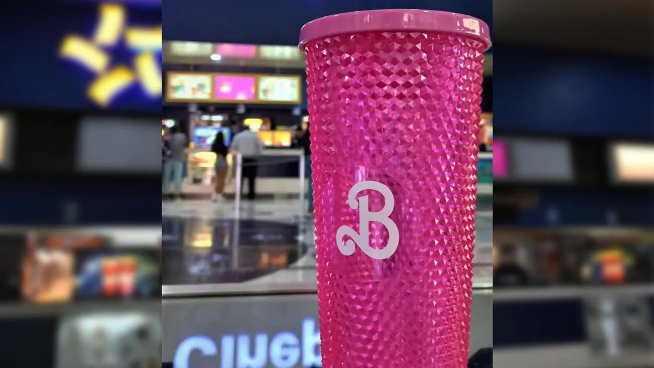Vasos Barbie en Cinépolis