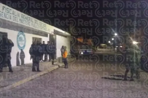 Desarman y amenazan a policías de Atzizintla