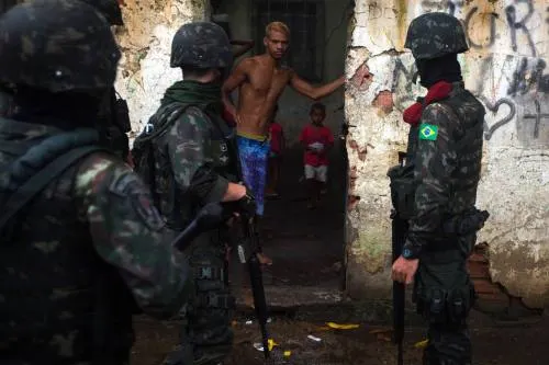 El Ejército siembra la incertidumbre en las favelas