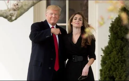 Hope Hicks abandona la Casa Blanca