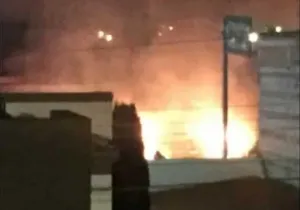 Vuelca camioneta en la Puebla-Orizaba y se incendia