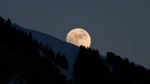 No olvide el paraguas en luna llena: descubren características intrigantes de la Luna