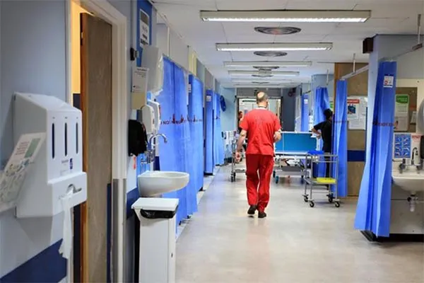 Seguro Social Reino Unido hospital