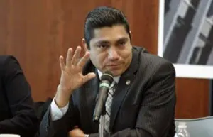 PAN abandona discusión de la reforma energética