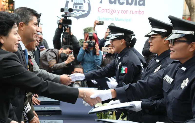 GRADUACION-POLICIAS
