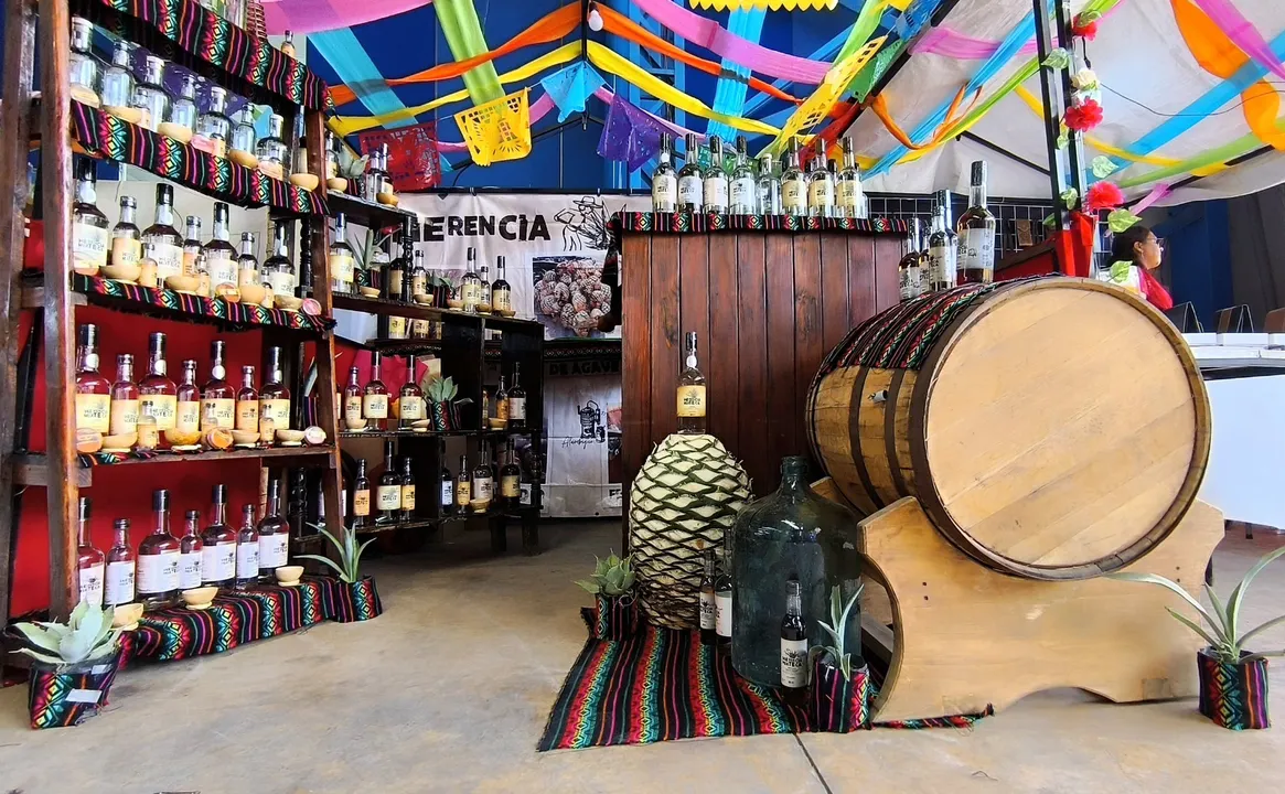 Destaca Ariadna Ayala el éxito de la Feria del Mezcal y el Pulque en Atlixco