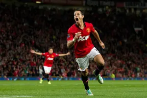 ?Chicharito? anota, da victoria al ManU y hace historia