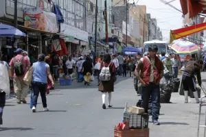 Confían comerciantes formales en retiro del 70% de ambulantes