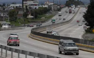 En 2012 concesiones de autopistas poblanas dejaron ingresos por 328.8 mmdp