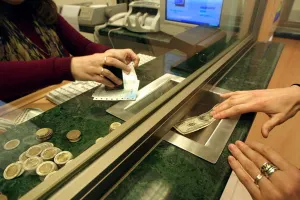 Valor del dólar incrementa captación de remesas en Puebla