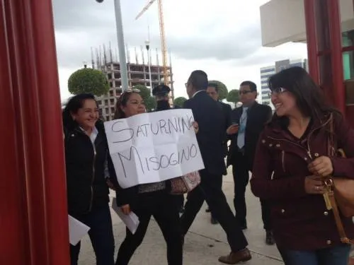Exoneran a Inés Saturnino de delitos electorales; podría ser sancionado por violencia de género