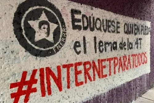 Estudiantes FNERRR manifiestan su inconformidad por recorte del PEF