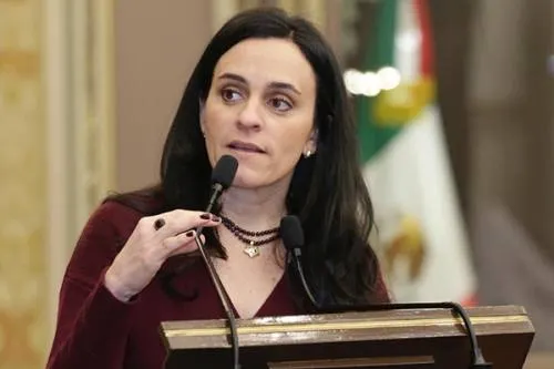 Baja de tres diputados del PAN no afecta a la bancada en el Congreso