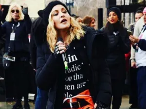 “Madonna es asquerosa”, señala Donald Trump