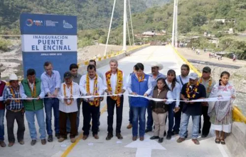 Inaugura Tony Gali puente El Encinal en Jopala
