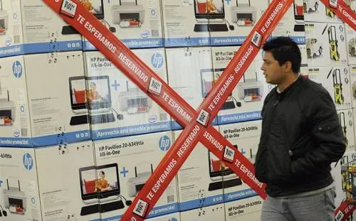 Mexicanos gastarán hasta la mitad de su salario en el Buen Fin