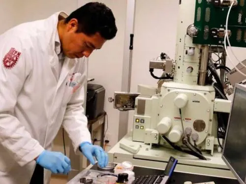 Politécnicos crean sensor electroquímico para diagnosticar cáncer de mama