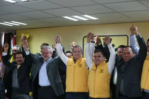 Ricardo Anaya se registra como precandidato del PRD a la Presidencia de la República