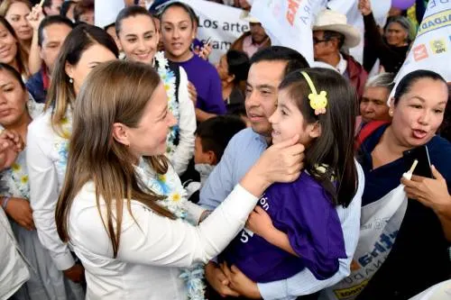 Martha Erika recorre 100 municipios en 49 días de campaña