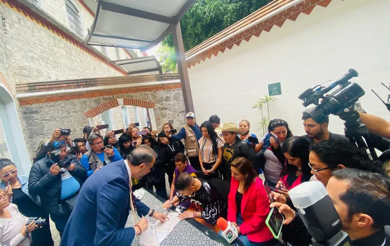 Acta de nacimiento no binario