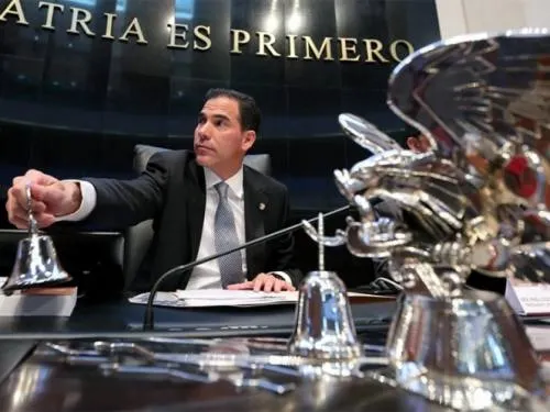 Van 8 senadores a renegociación del TLCAN a Washington