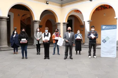 Con entrega de libros, Cultura fortalece la lectura en las 32 regiones del estado
