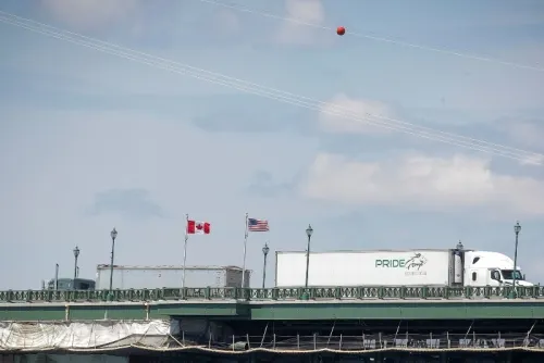 Canadá mantendrá cierre de frontera con EU hasta 21 de agosto