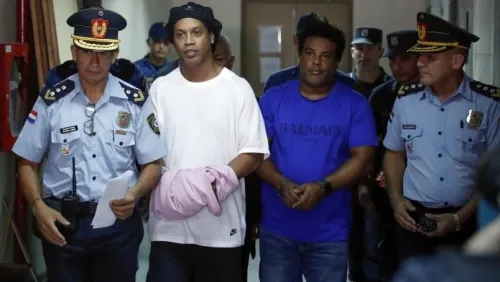Celebraría Ronaldinho su cumpleaños 40 detenido en prisión paraguaya
