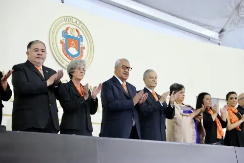 Asiste Pacheco Pulido a la 75 ceremonia de graduación de la Udlap