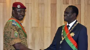 Golpe de Estado en Burkina Faso; queda gabinete incomunicado