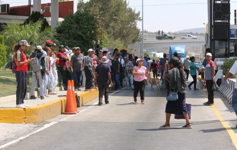 Bloqueo tres carreteras