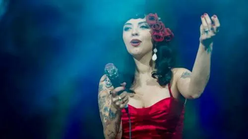 Mon Laferte dice adiós a los escenarios