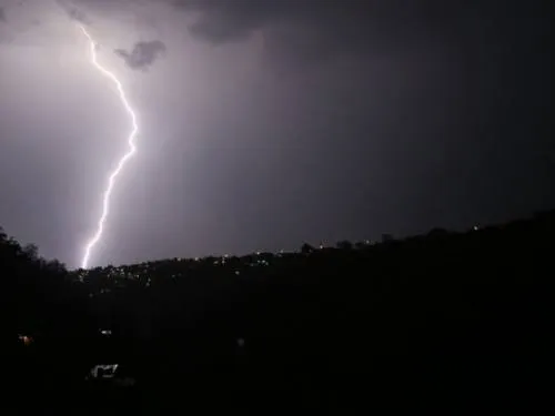Tormentas fuertes y muy fuertes en 17 entidades: SMN