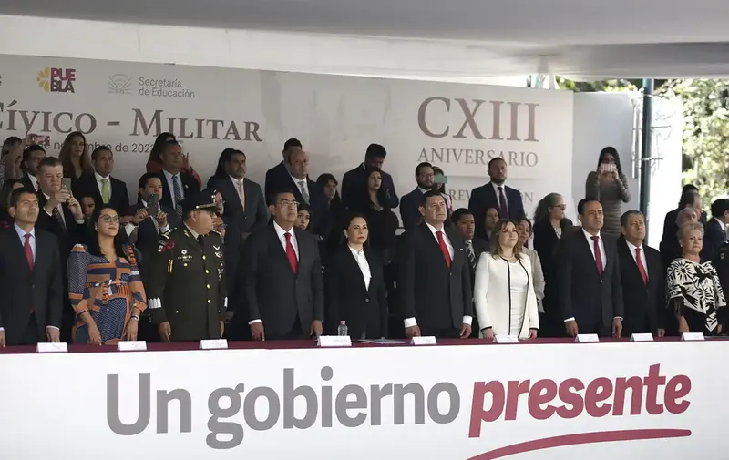 desfile-revolucion-mexicana-puebla