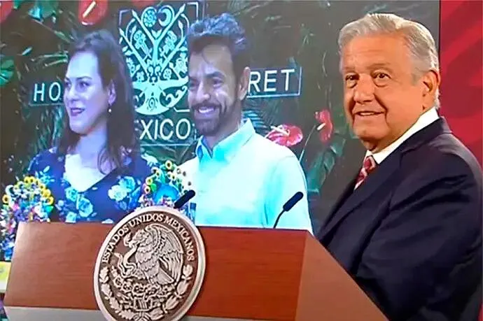 Lopez Obrador Eugenio Derbez