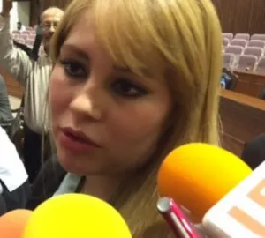 Trasladan a la Seido a diputada vinculada con Joaquín Guzmán